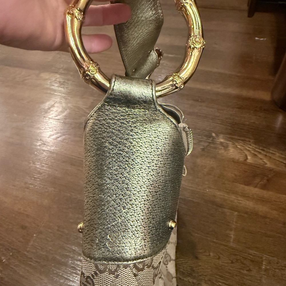 Gucci Tan and Gold Hobo Bag - Picture 2 of 5
